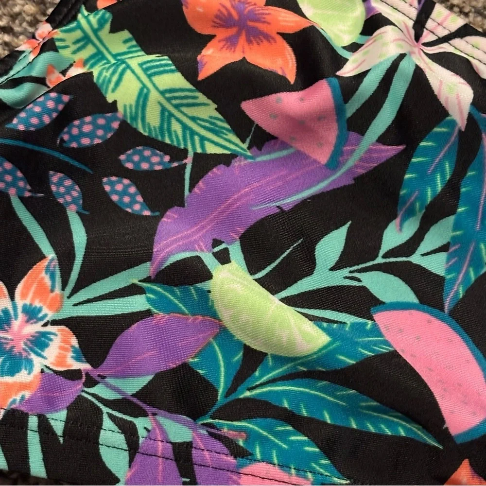 Speedo * Floral Swimwear Top Tankini Youth Girl’s Size 14